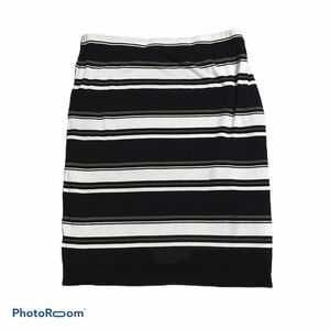 Max Studio striped stretch mini skirt. Medium